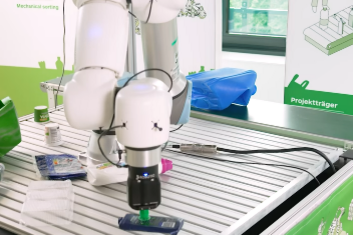 RecycleBot abgeschlossen: KI für eine effizientere Kunststoffsortierung