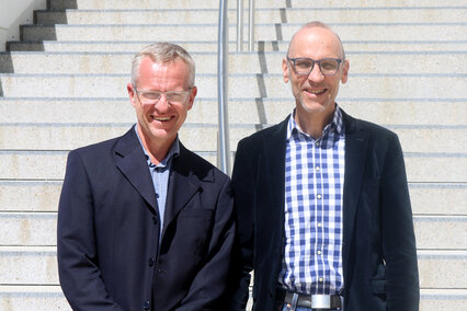 Gastprofessor Danie Schutte mit Prof. Härting an der Hochschule Aalen
