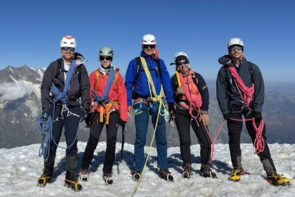 Prof. Dr. Harro Heilmann beim Bergsteigen mit Seilschaft