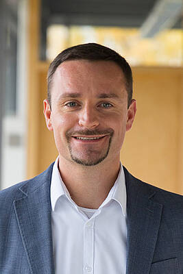 Prof. Dr.-Ing. Steffen Schwarzer