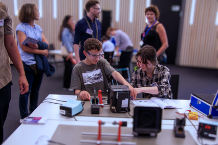 Superkraft: Wissen! – Einblicke in den Open Campus 2026 der Fakultät Elektronik und Informatik