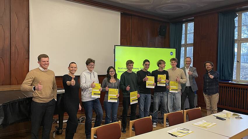 Von Drohne bis Hundehalsband: Schüler pitchen Start-up-Ideen in Aalen