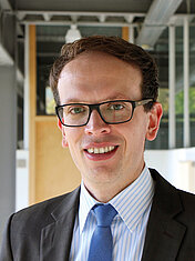 Prof. Dr. Tobias Nemmer