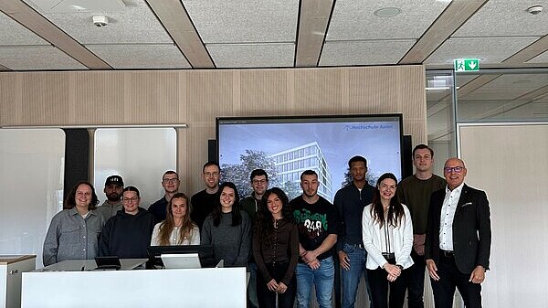 Masterauftakt mit Praxisfokus: Erstsemester starten mit Case zur Nachhaltigkeitsberichterstattung