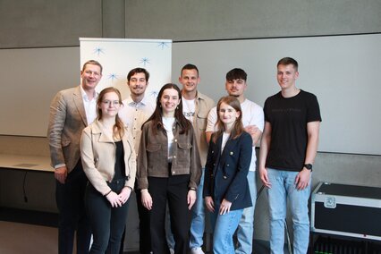 Sieben Studierende erhalten Stipendium