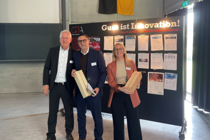 Isabel Jeschek, Dirk Seckler (beide Albert Handtmann Metallgusswerke) und Prof. Dr. Lothar Kallien (v.r.n.l) beim Aalener Gießerei-Kolloquium 2026