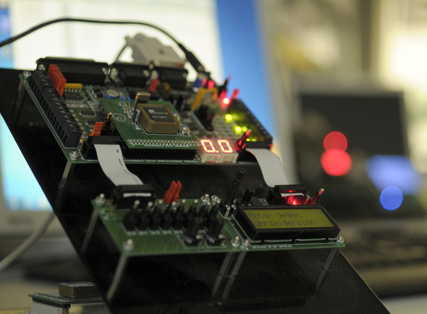 Lernplattform mit angesteckten Erweiterungen