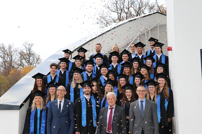 Festliche Graduiertenfeier der Studienbereiche KMU, MM und MBD im neuen WIN-Gebäude