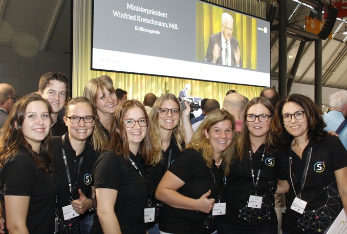 Gruppenfoto: Mitglieder des Projekts "Spinnovation"