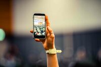 Ein Foto für die Ewigkeit zur Erinnerung an einen ganz besonderen Tag. Foto: © Hochschule Aalen | Tobias Holzinger